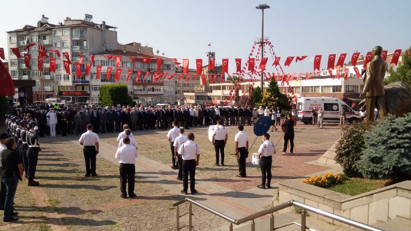 SİNOPLU BALIKÇILAR ‘VİRA BİSMİLLAH’ DEMEK İÇİN GÜN SAYIYOR