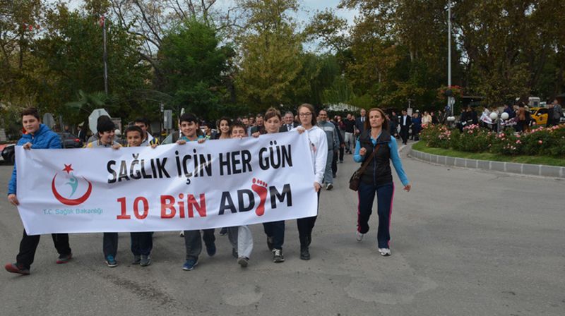 SAĞLIKLI YAŞAM İÇİN YÜRÜDÜLER