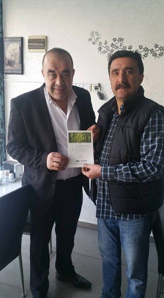 FİDAN HEDİYE ETTİ!