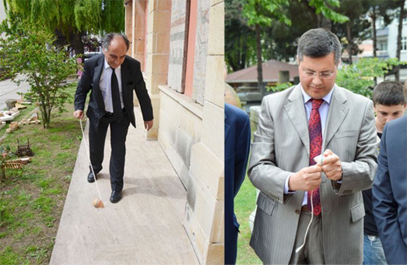 ÇOCUKLUKLARINA GERİ DÖNDÜLER