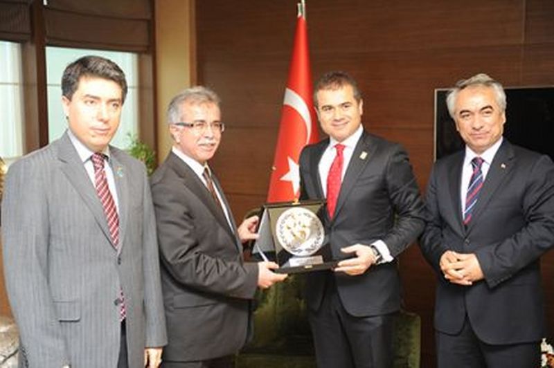 Rektör Bircan Gençlik ve Spor Bakanı Suat Kılıç’ı Ziyaret Etti