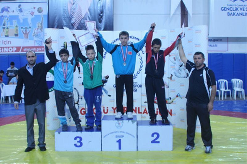 Okullararası Güreş Grup Müsabakaları Sona Erdi