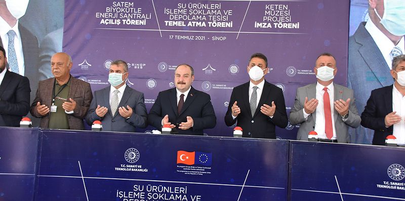 BAKAN VARANK: YERLİ AŞIDA 2'İNCİ DOZLAR UYGULANMAYA BAŞLADI