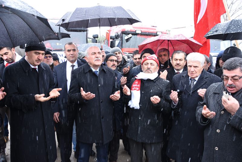 SİNOP’TAN HALEP’E YARDIM TIRLARI YOLA ÇIKTI