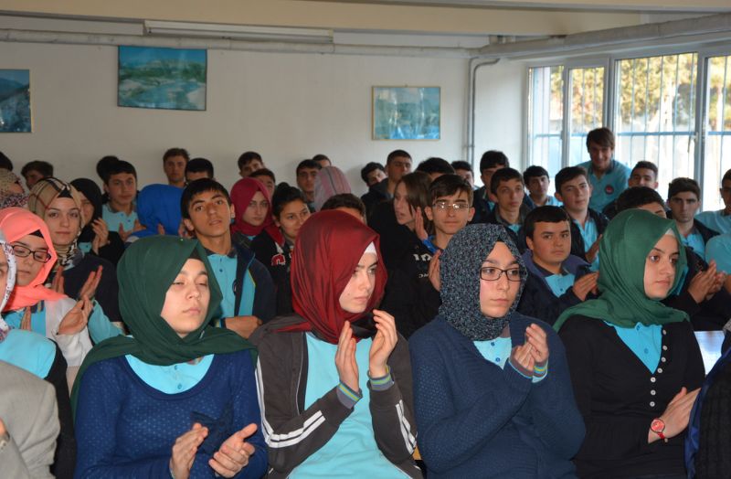 Anadolu imam hatip lisesinde şehitleri anma etkinlikleri düzenlendi