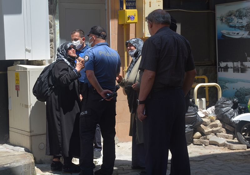 İL DIŞINDAN GELİP, GÖRME ENGELLİ TAKLİDİ YAPARAK DİLENCİLİK YAPTILAR
