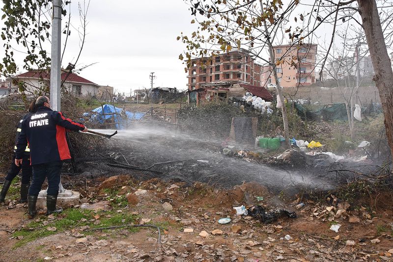 ÇÖP YANGINI KORKUTTU