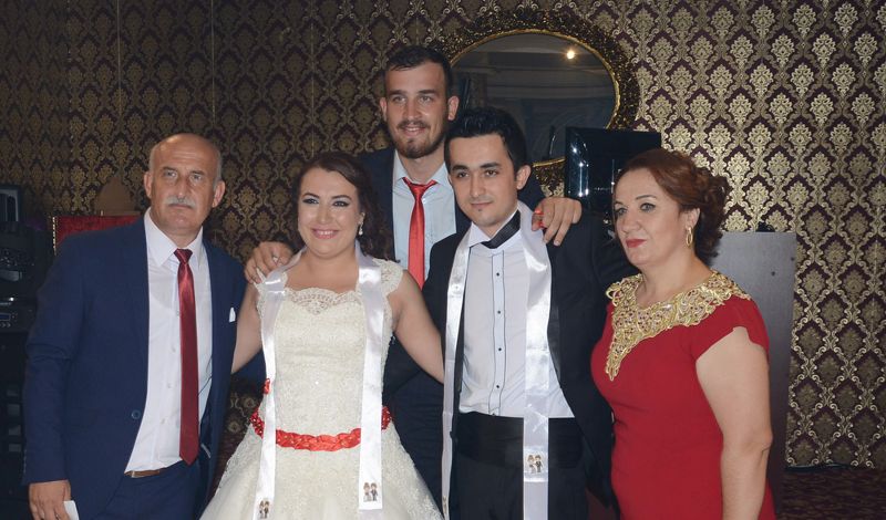 MUHTEŞEM DÜĞÜN