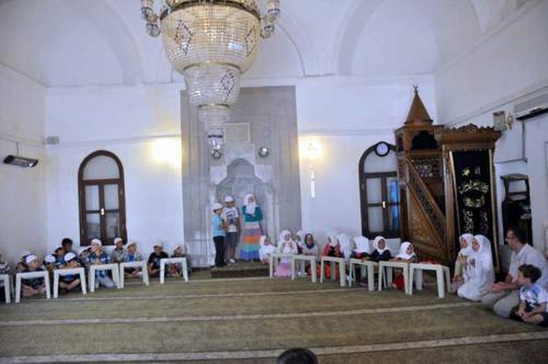 Öğrencilerden ‘Kadir Gecesi’ Programı