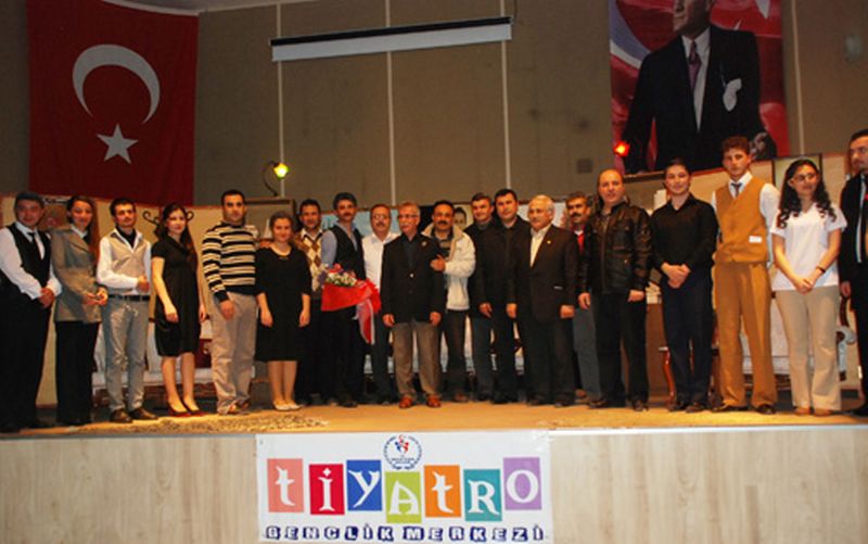 Sinema Tadında Tiyatro