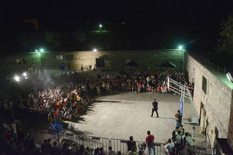 Tarihi Cezaevin\'de Sokak Basketbolu Heyecanı