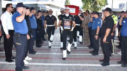 Kalp krizinden hayatını kaybeden polis memuru son yolculuğuna uğurlandı