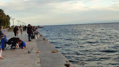 Amatör balıkçılar hafta sonu mesaisinde