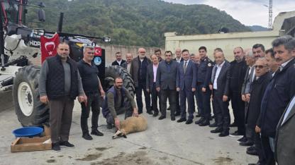 Ayancık Özel İdaresi’ne yeni iş makinesi kazandırıldı