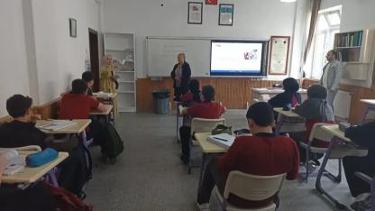 Ayancık’ta öğrenciler kuduz hakkında bilinçlendirildi