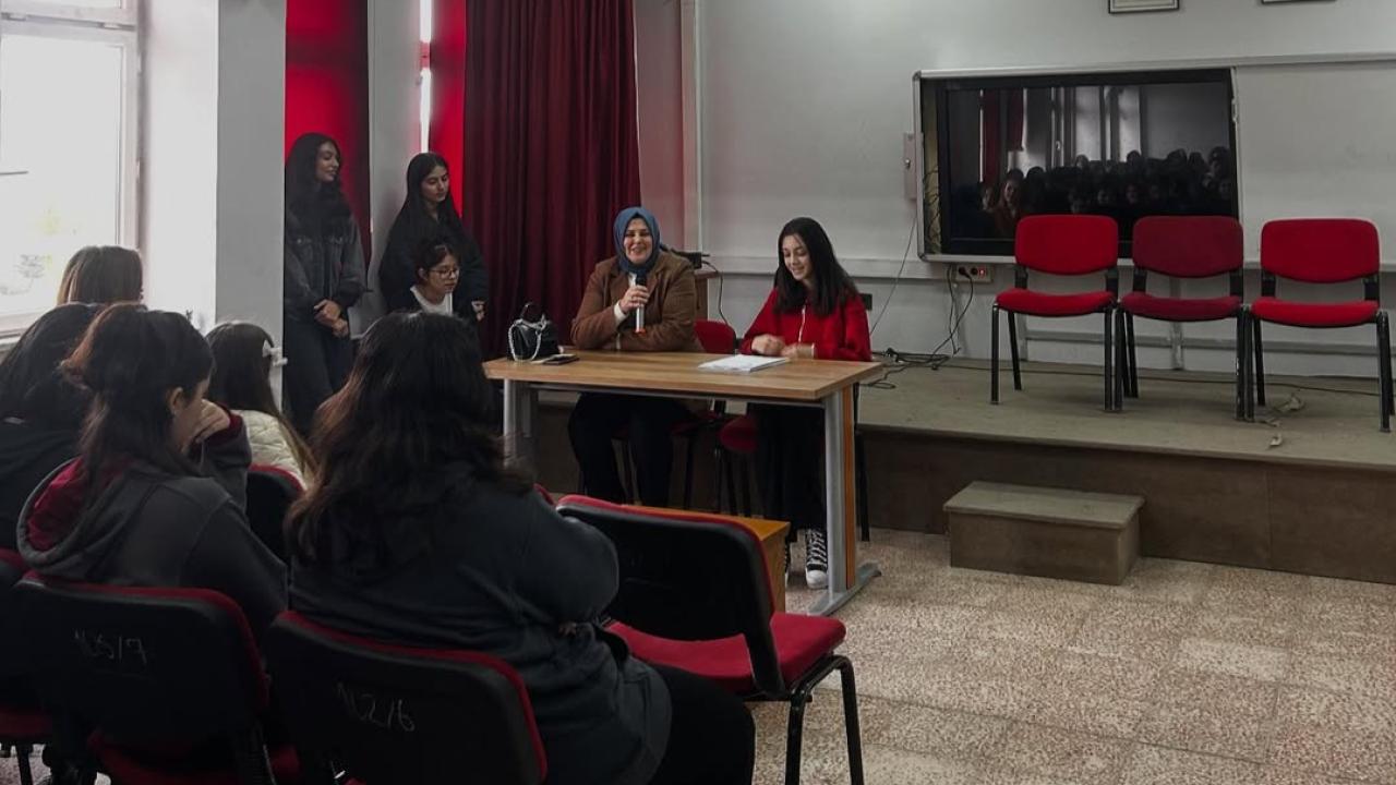 Boyabat&#039;ta öğrenciler ilham veren rol modellerle buluşuyor