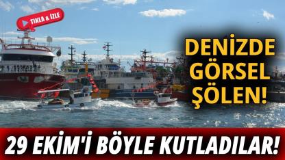 Cumhuriyet coşkusu denize taştı