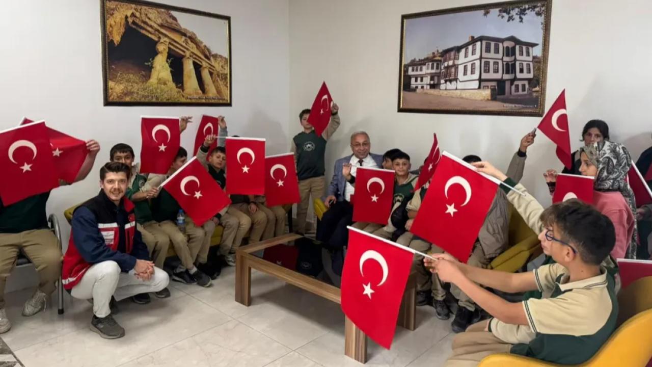 Cumhuriyet coşkusu sosyal hizmetlerle buluştu