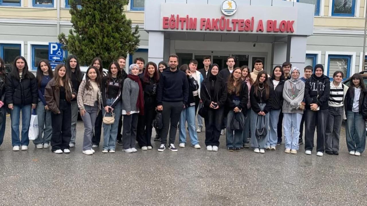 Geleceğin üniversitelileri, kampüsü yerinde gördü