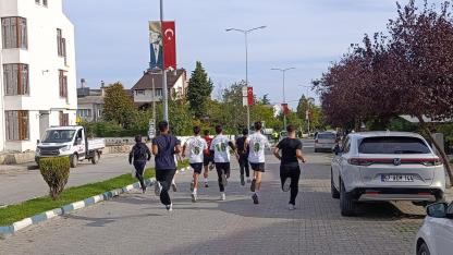 Gençler Cumhuriyet için koştu