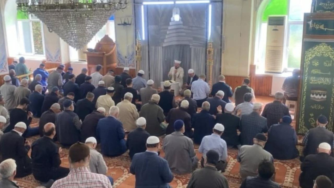 Gerze&#039;de manevi buluşmalara sürüyor