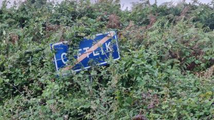 Görünmeyen tabela, şaşırtan yol