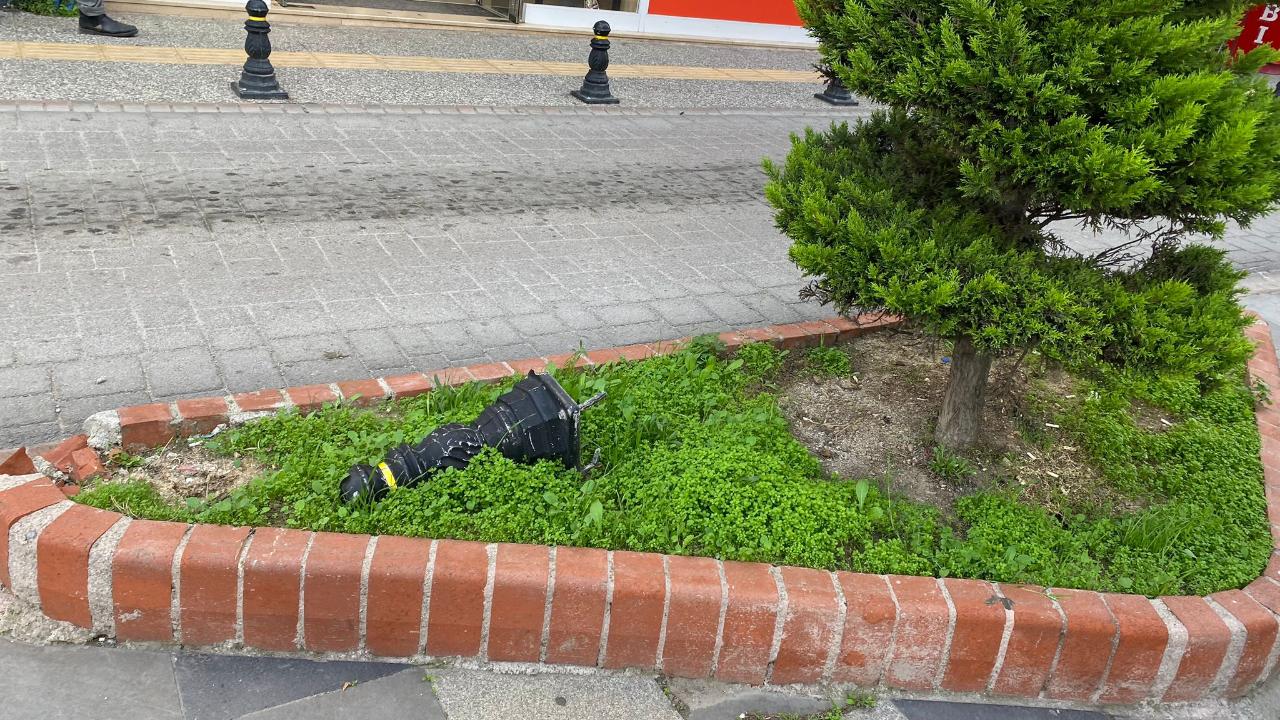 Hem tehlike hem görüntü kirliliği oluşturuyor