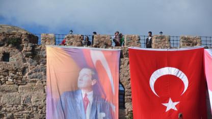 Kale burçları bu kez Cumhuriyet sevinciyle doldu