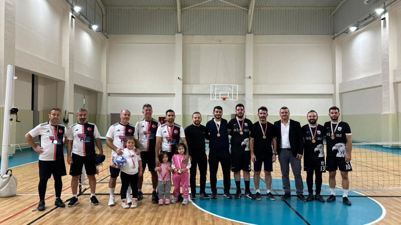 Kamu Spor oyunları ayak tenisi müsabakaları tamamlandı