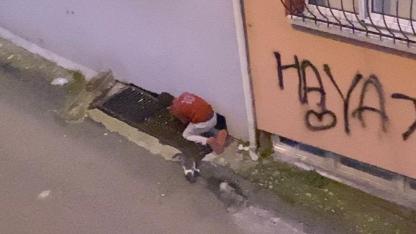 Mazgaldan gelen seslere sessiz kalmadı