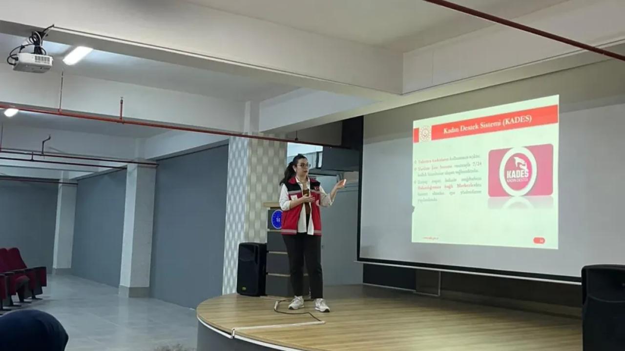 Öğrenciler KADES ve ALO 183 uygulamaları konusunda bilgilendirildi