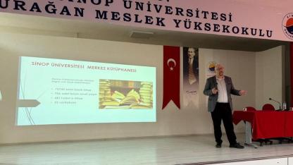 Öğrenciler kütüphane kullanımını öğrendi