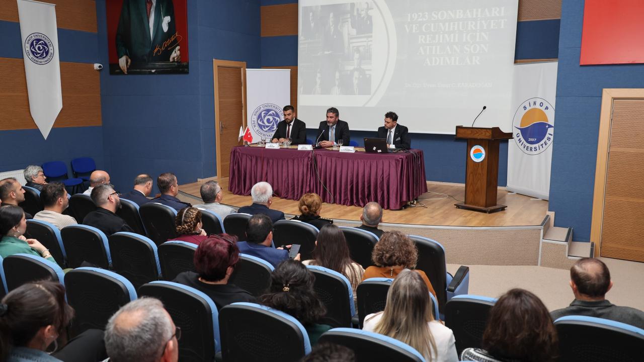 Sinop’ta Cumhuriyet’in 102. yılına özel panel