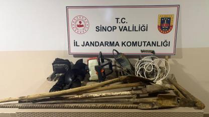 Sinop'ta kaçak kazı operasyonu: 8 şüpheli suçüstü yakalandı