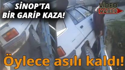 Sinop'ta kontrolden çıkan araç köprü korkuluklarında asılı kaldı!