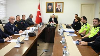 Trafik levhalarının sadeleştirilmesi değerlendirildi