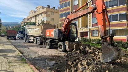 Türkeli'de sıcak asfalt çalışmaları başladı