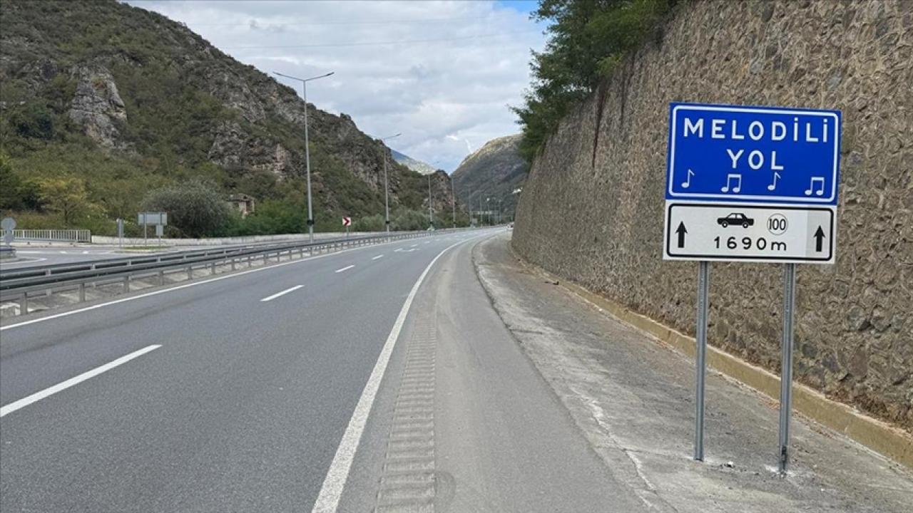 Türkiye&#039;nin üçüncü &quot;melodili yol uygulaması&quot; Trabzon&#039;da hayata geçirildi