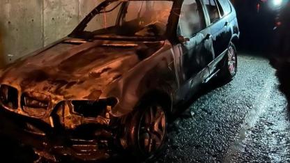 Yanan otomobil kullanılmaz hale geldi