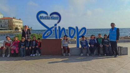 Arife Çiçekleri Sinop’un güzelliklerini keşfetti