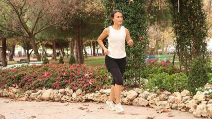 Ebru öğretmenin "uzun mesafe koşu" sevgisi