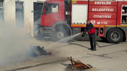 Erfelek’te sağlık personeline uygulamalı yangın eğitimi