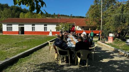 Eski okul binası, köy konağına dönüştürüldü