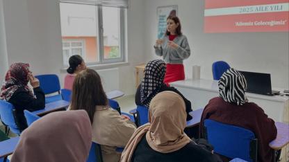 Gerze’de halk sağlığına yönelik farkındalık eğitimi