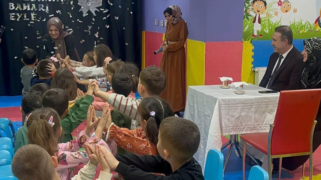 Gerze&#039;de minikler Kur&#039;an&#039;a geçme sevinci yaşadı