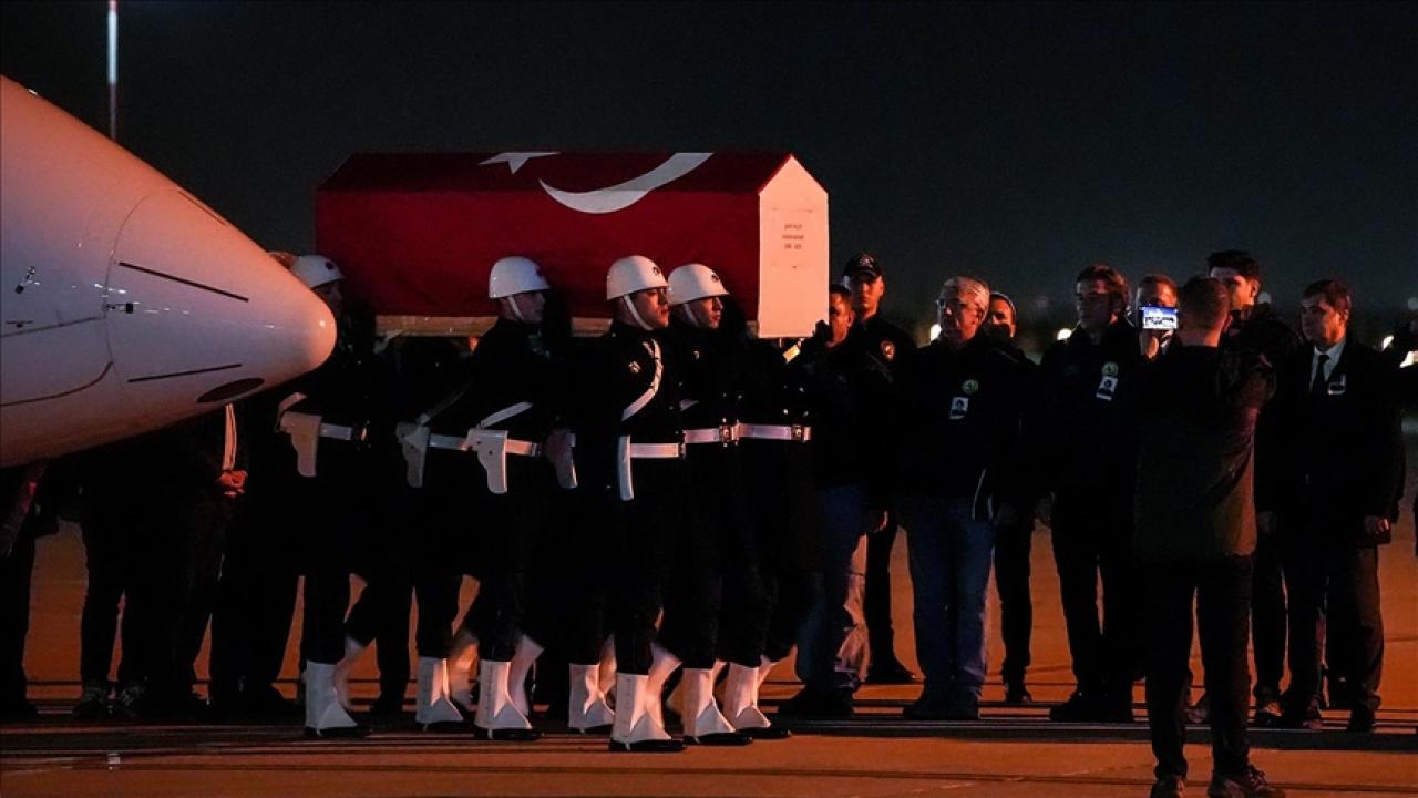 Hırvatistan&#039;daki uçak kazasında şehit olan Pilot Hasan Bahar&#039;ın naaşı İstanbul&#039;a getirildi