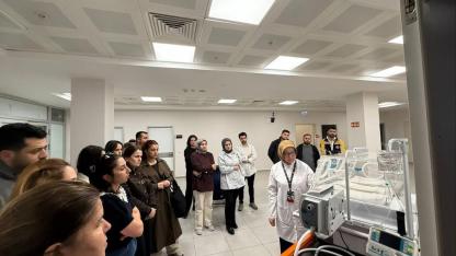 Sağlık personeline yenidoğan eğitimi