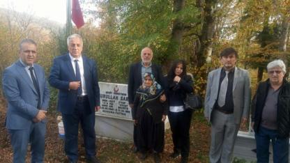 Sinoplu şehit öğretmen kabri başında anıldı