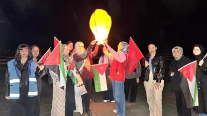Sinop'ta dilek fenerleri Gazze için gökyüzüne yükseldi