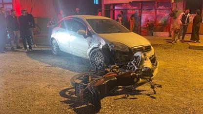 Sinop'ta otomobil ile motosiklet çarpıştı:1 yaralı